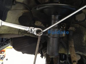 Sostituzione ammortizzatori anteriori Fiat Panda